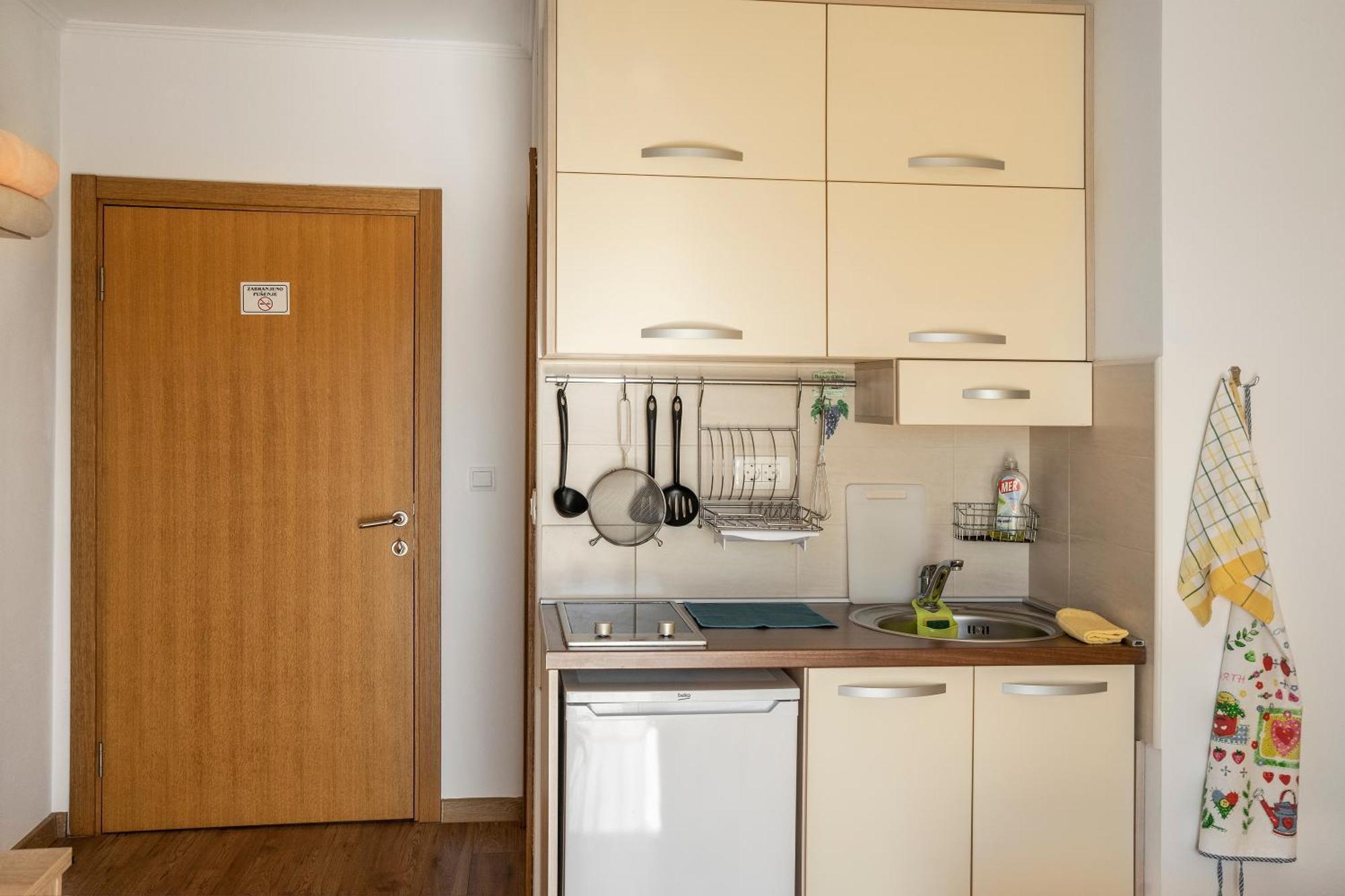 Apartments Viktoria 티바트 외부 사진