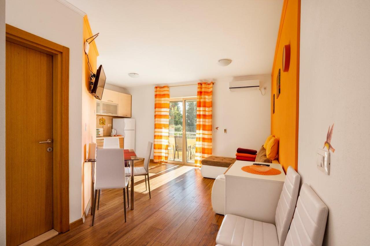 Apartments Viktoria 티바트 외부 사진