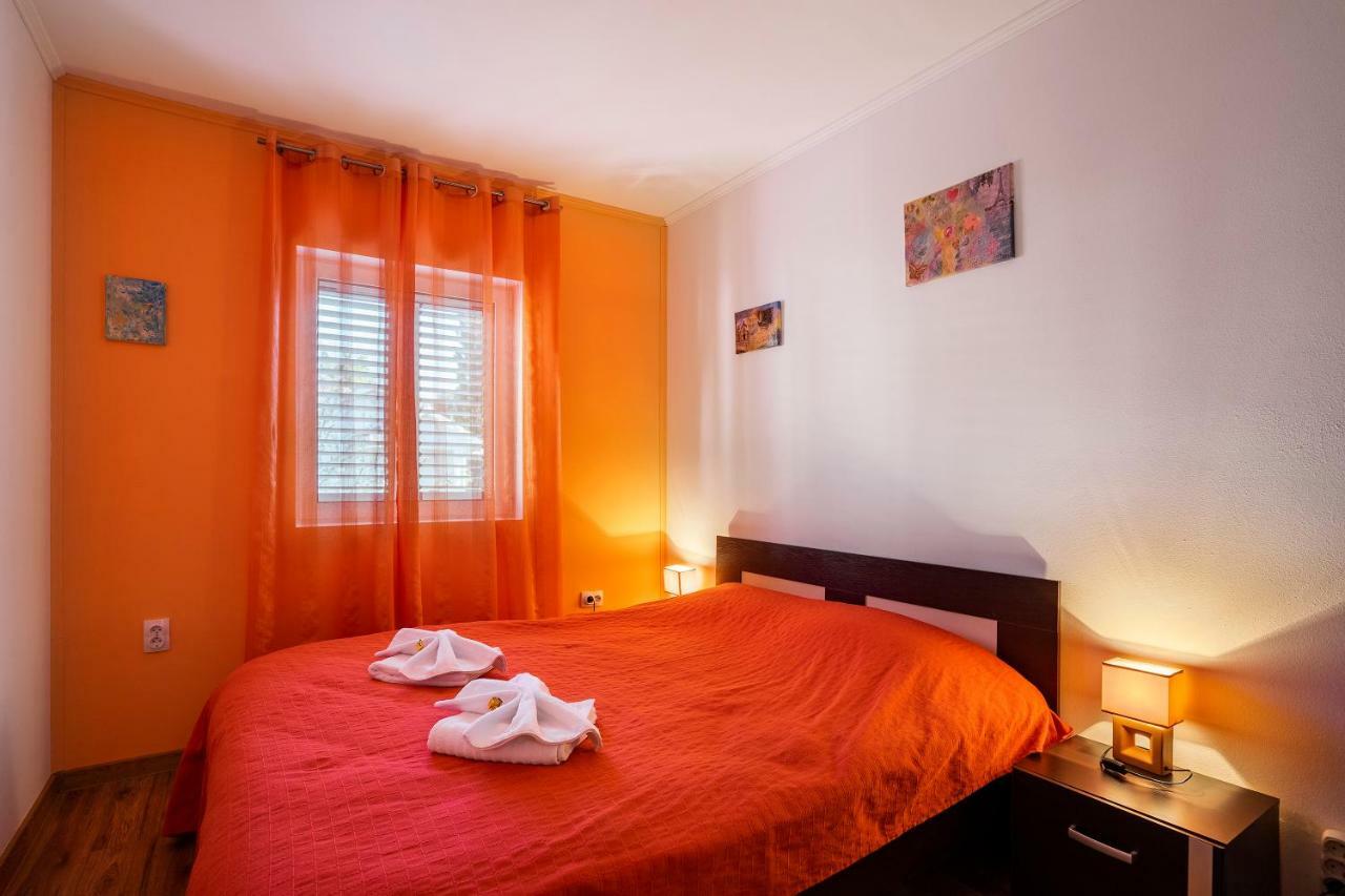 Apartments Viktoria 티바트 외부 사진